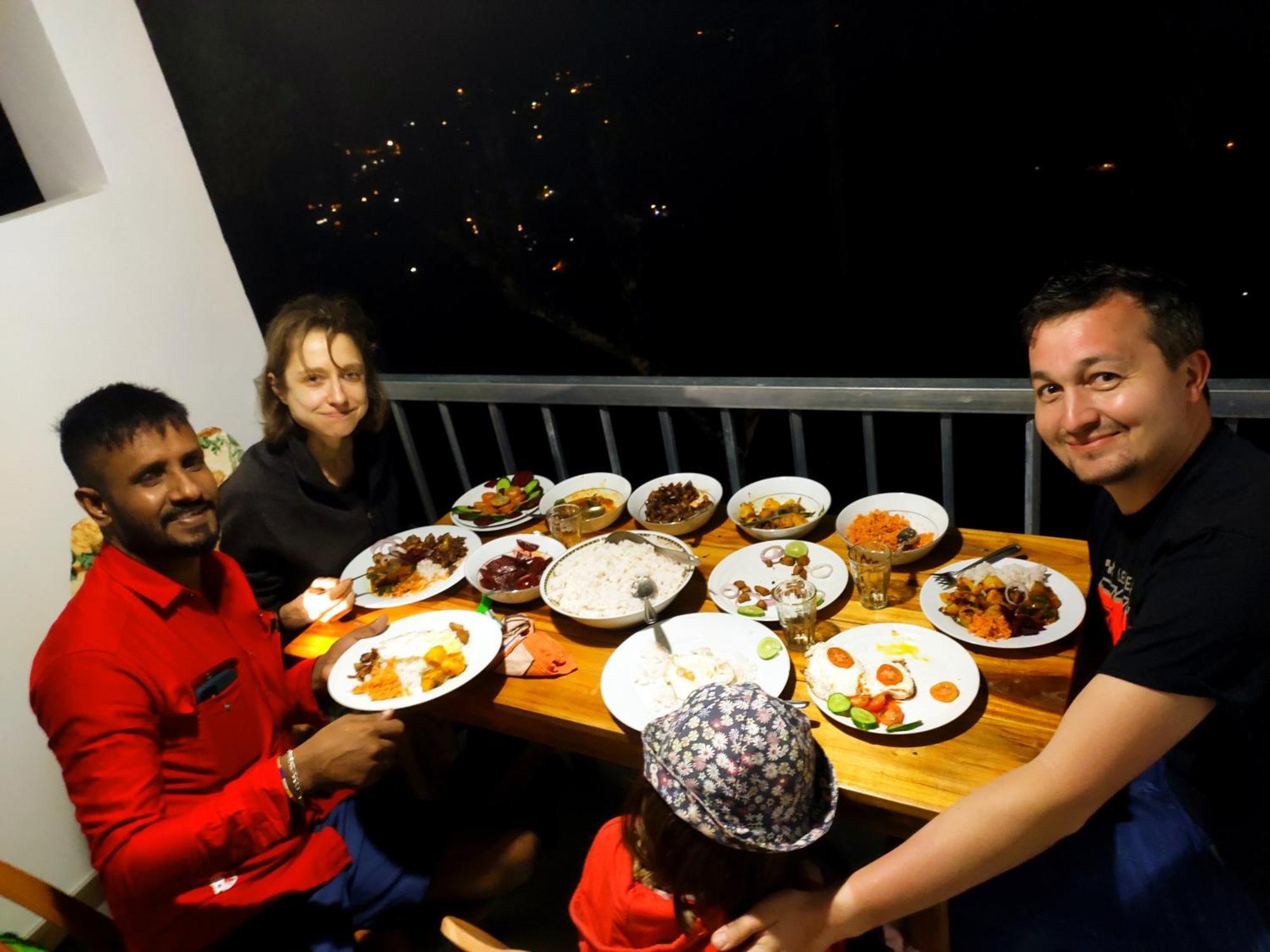 אלה Rock Paradise Homestay מראה חיצוני תמונה