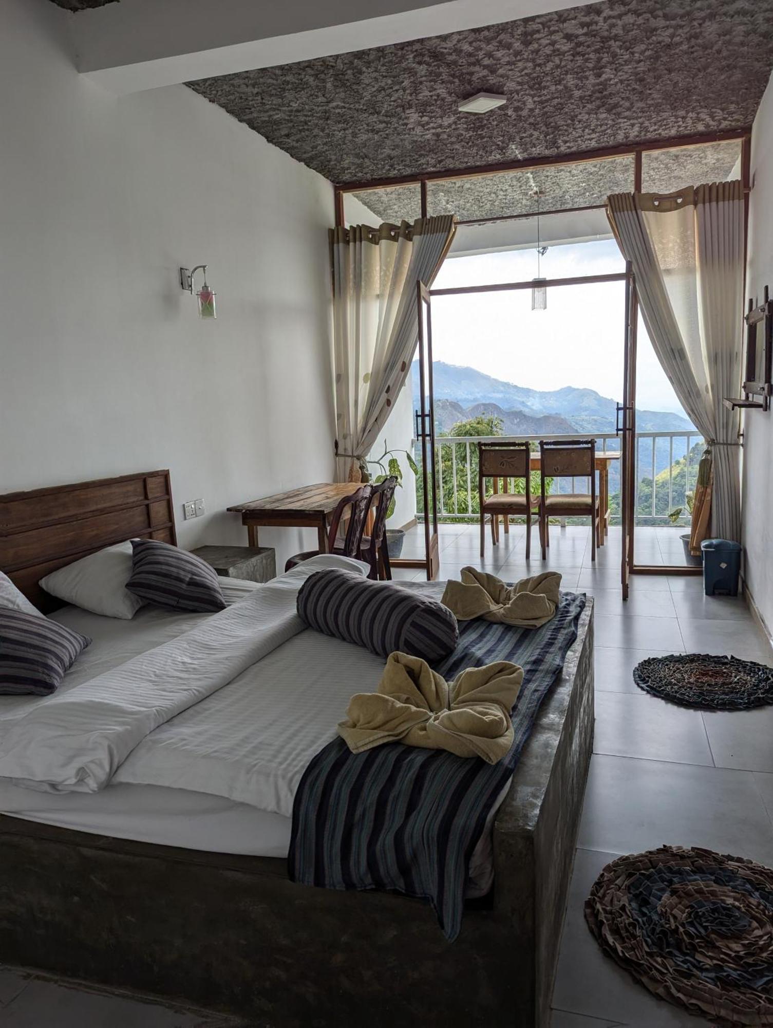 אלה Rock Paradise Homestay מראה חיצוני תמונה